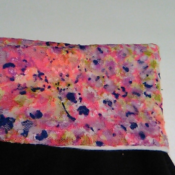 Victoria Secrets leggings - Picture 4 of 7